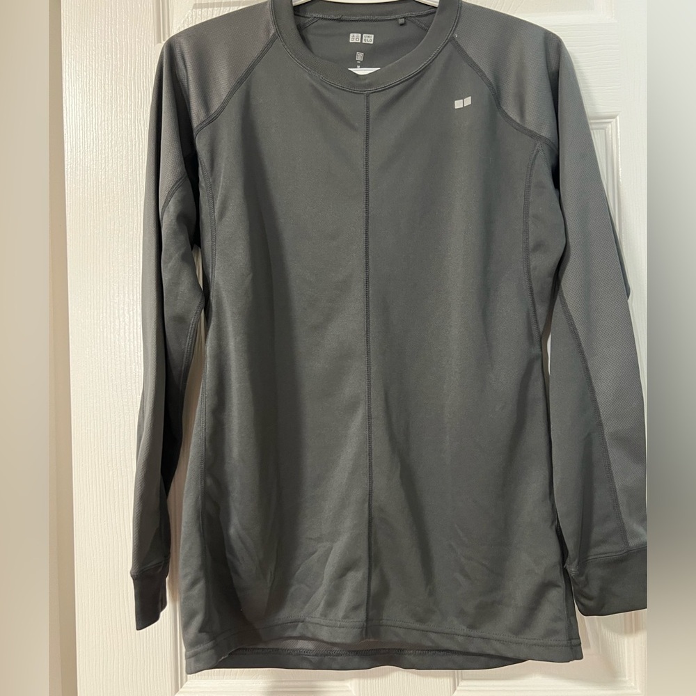 UNIQLO Gray Long Sleeve DRY Stretch Active Top (Men’s M)